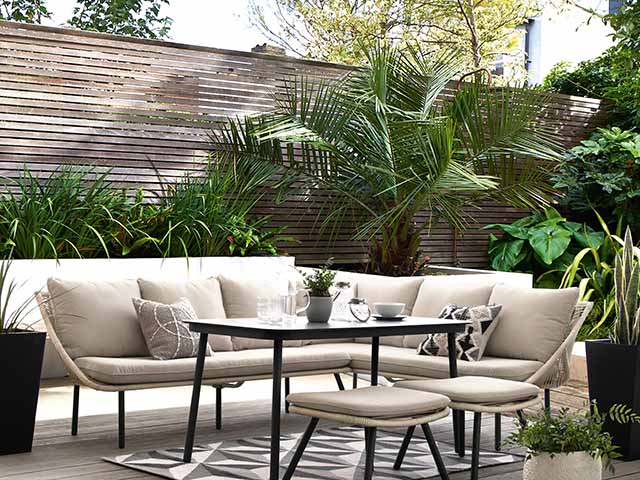 Maintaining Outdoor Garden Furniture