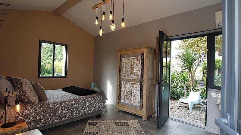 Guest Room Decoration Tips